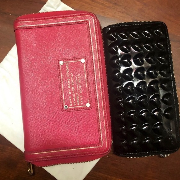 Marc Jacobs Oversized Zip Around Wallet - Picture 4 of 10